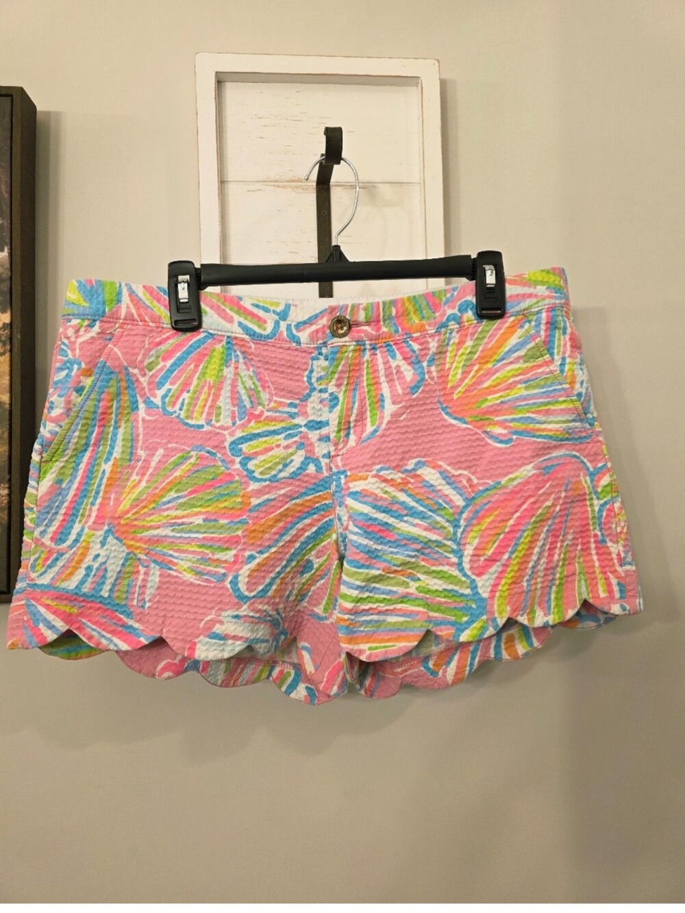Lilly Pulitzer “Shellabrate” The Buttercup Hem Shorts, 14